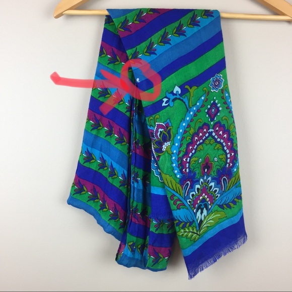 Vera Bradley Scarf Emerald Paisley Retired Print** - Picture 7 of 8